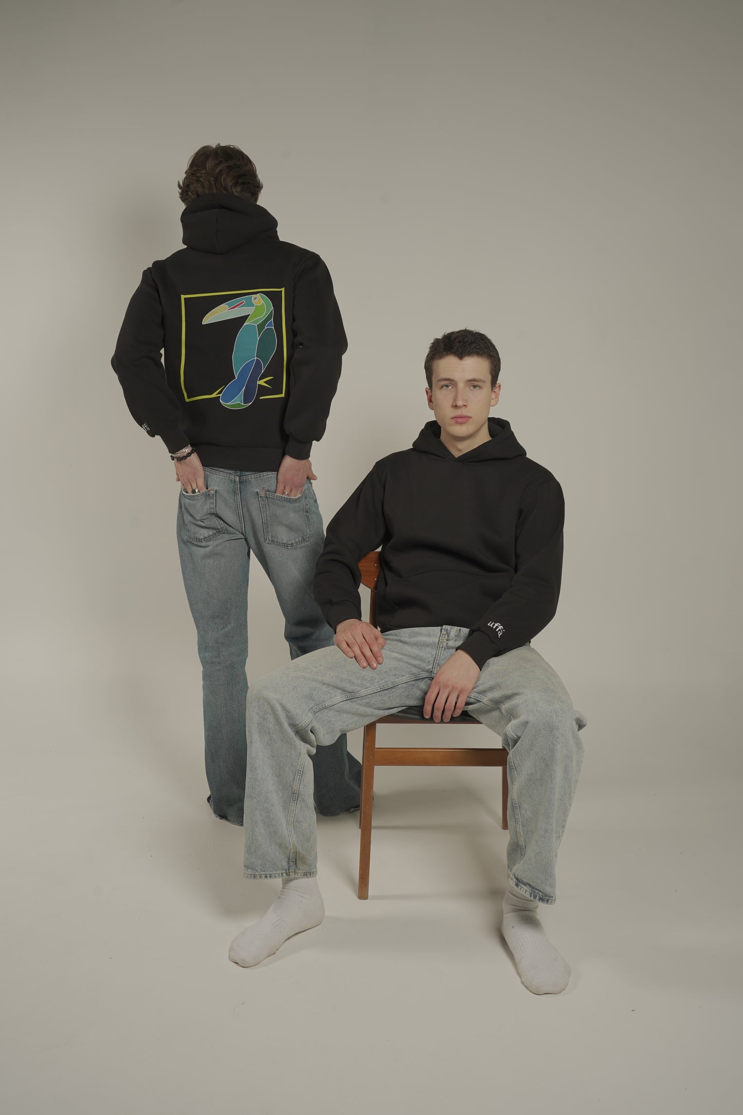 HOODIE - BLACK
